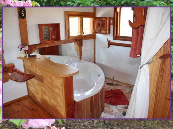Sycamore Avenue Treehouses & Cottages Accommodation Windy Room photo